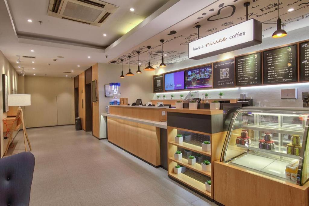 Hanting Hotel Ningbo Tian Yi Square Newbranch Exteriör bild